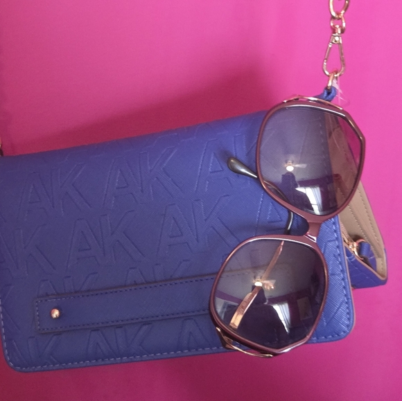 Ann Klein - Picture 4 of 4